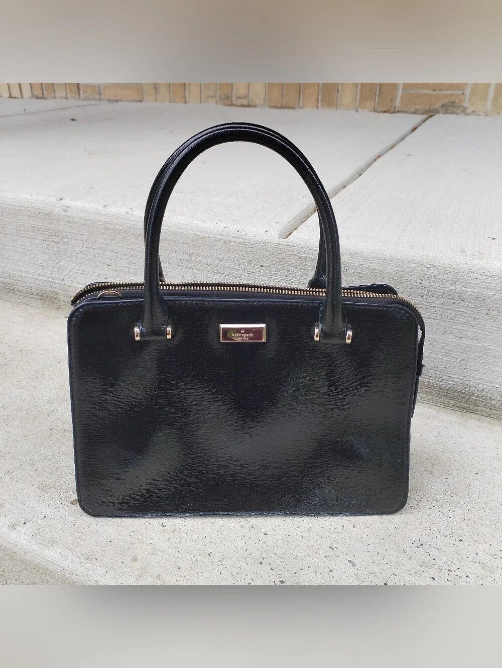 Kate Spade black patent crossbody top handle bag missing Long Strap